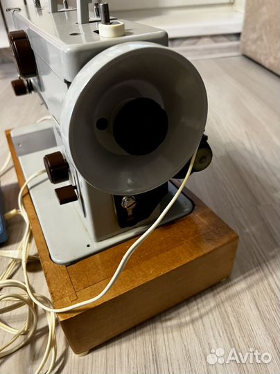 Швейная машина Чайка 134