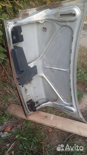 Крышка багажника ваз 2110, фонари поворотов