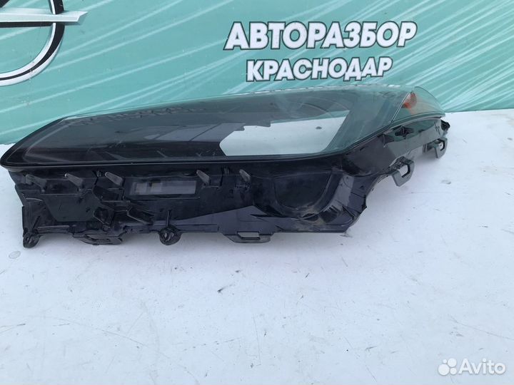 Стекло фары левое Lexus NX 1/17-21г
