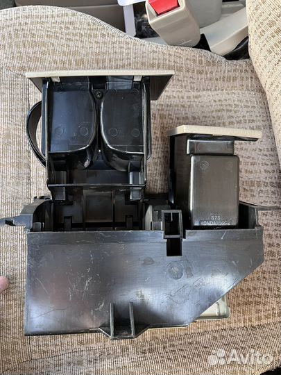 Подстаканник Honda stepwgn