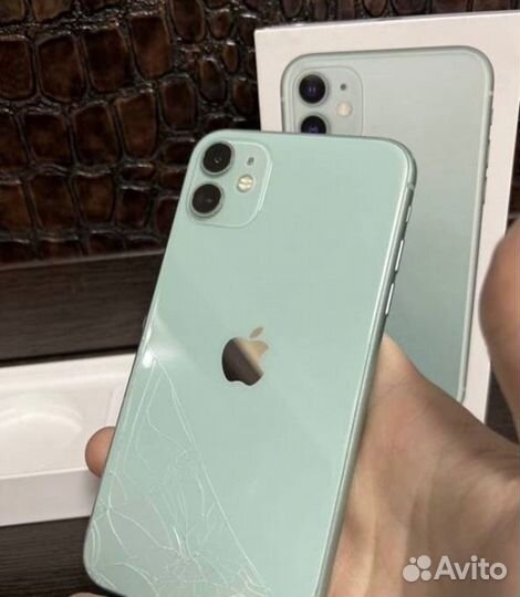 iPhone 11, 64 ГБ