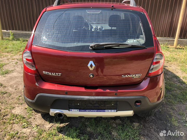 Renault Sandero Stepway 1.6 МТ, 2020, битый, 45 100 км