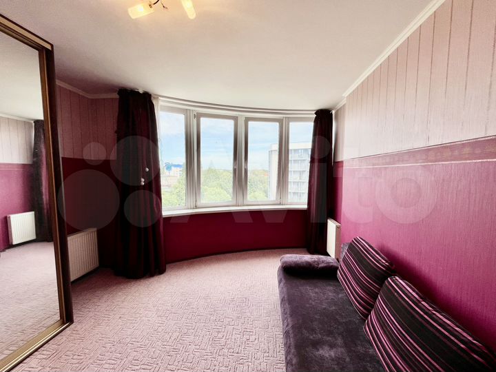 2-к. квартира, 70 м², 5/7 эт.