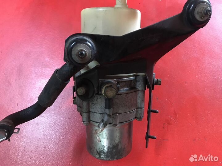 Насос электроусилителя руля Mazda 3 BK 2.0 LF