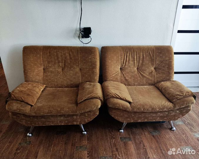Диван с креслами