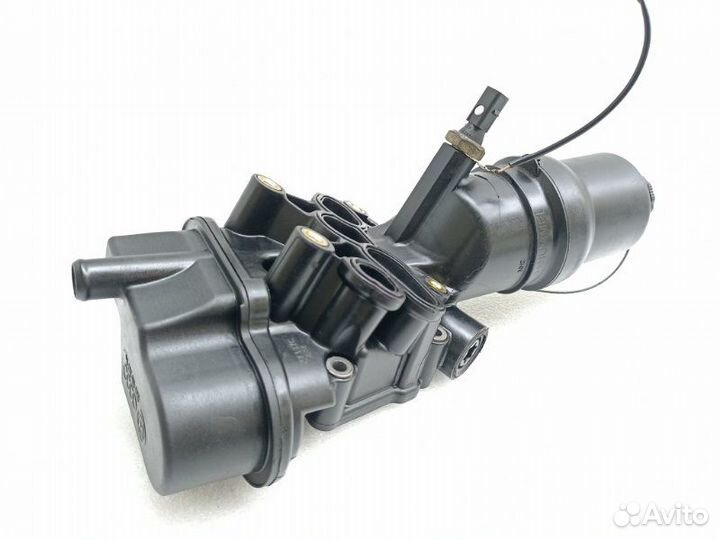 Корпус масляного фильтра Volkswagen Golf 5 2.0 FSI