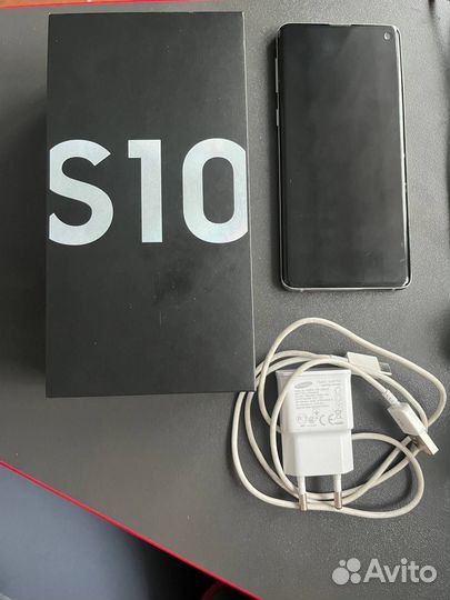 Samsung Galaxy S10, 8/128 ГБ