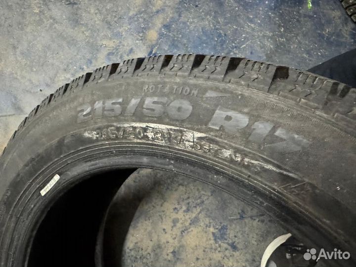 Pirelli Formula Ice 215/50 R17