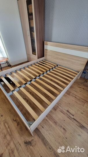Кровать двухспальная бу