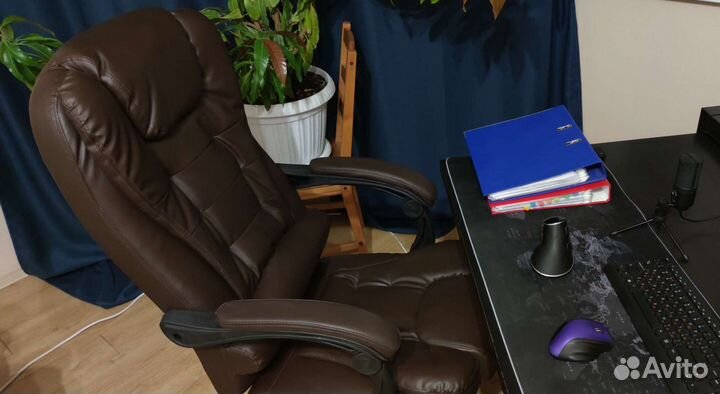 Кресло руководителя, новое, кофейный цвет