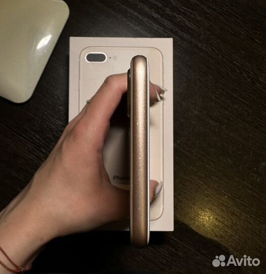Телефон iPhone 8 plus