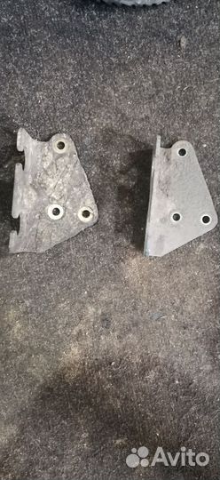 Крепления тросов МКПП Mercedes Vito W638