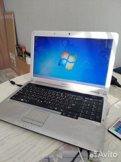Ноутбук Samsung R530