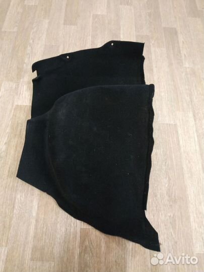 Обшивка багажника правая Ford Fusion (2002-2012)