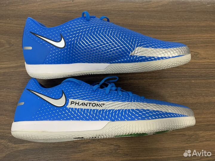 Бутсы Nike Phantom