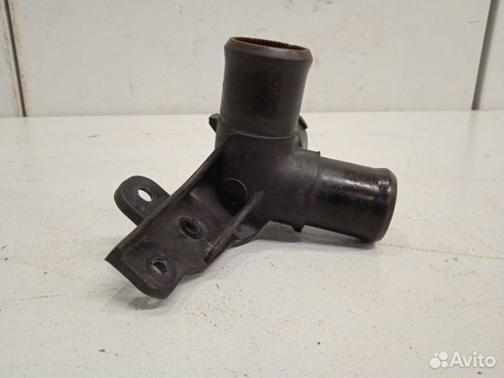 Горловина радиатора Hyundai Elantra MD 1.6 2012