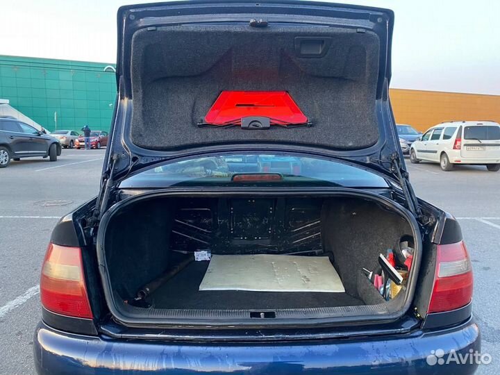 Audi A4 1.6 МТ, 1998, 230 000 км