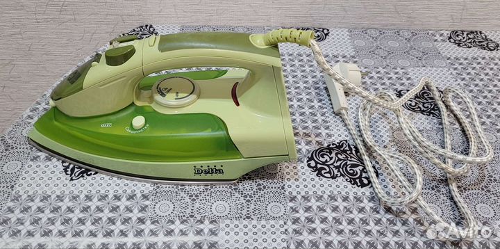 Утюг Delta