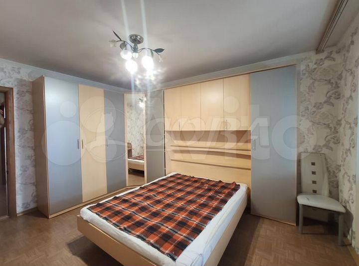 3-к. квартира, 96 м², 9/10 эт.