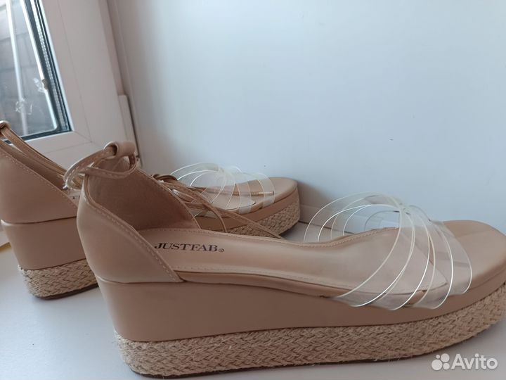 Босоножки 42 неб дефект