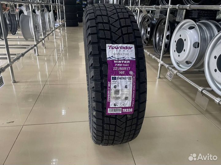 Tourador Winter Pro TSS1 225/60 R17 99T