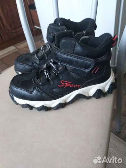 Кроссовки детские