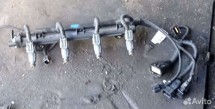 Форсунка топливная на Kia Spectra