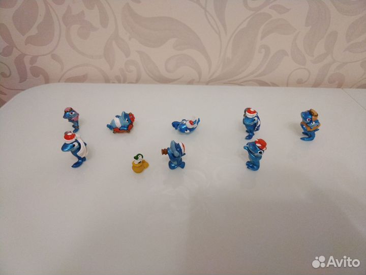 Акулы из Киндер сюрприза