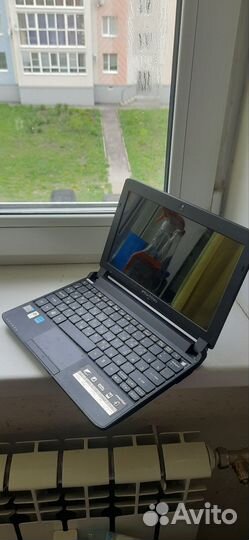 Нетбук emachines