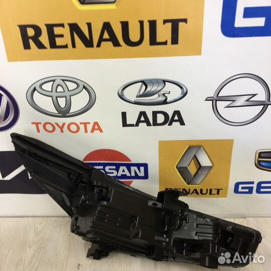 Фара Hyundai solaris 2 Лев