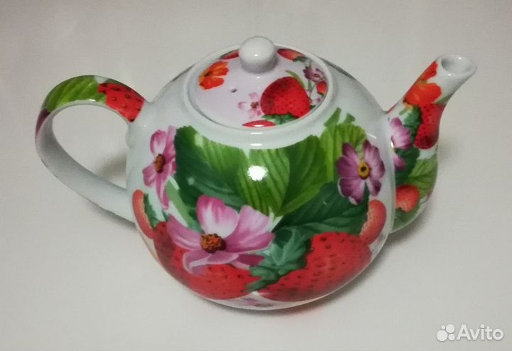 Чайник фарфоровый 