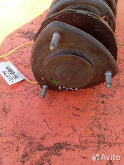 Стойка передняя левая Toyota Sienta NCP81 1NZ-FE