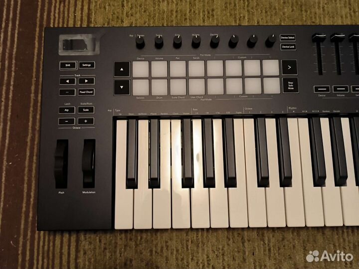 Novation launchkey 49 MK2