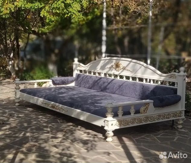 Тахта диван