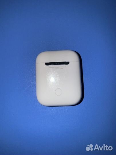 AirPods (1-го поколения)