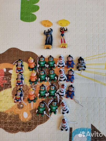 Киндер сюрприз лига справедливости