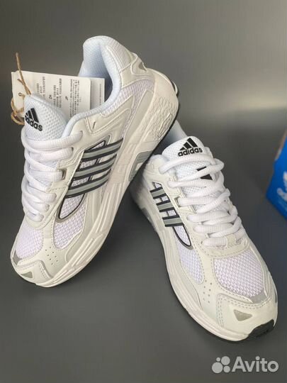 Кроссовки Adidas Response White/Black