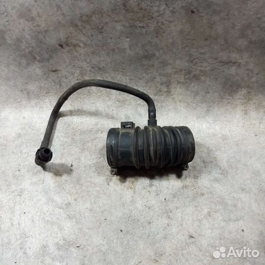 Патрубок воздушного фильтра Мазда 6 gg 2002-2008г