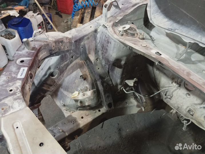 Лонжерон передний правый Honda Pilot (YF4)