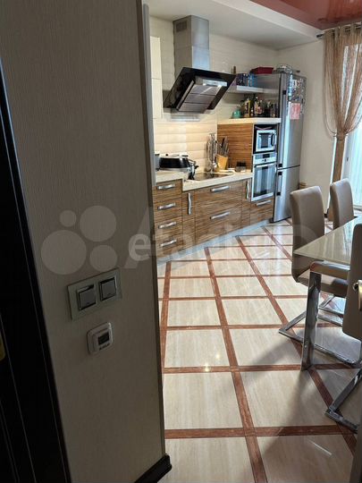 3-к. квартира, 115 м², 10/14 эт.