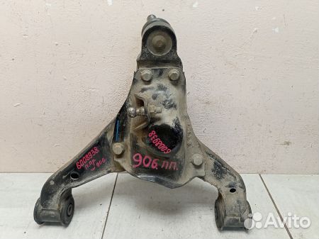 Рычаг передний правый нижний