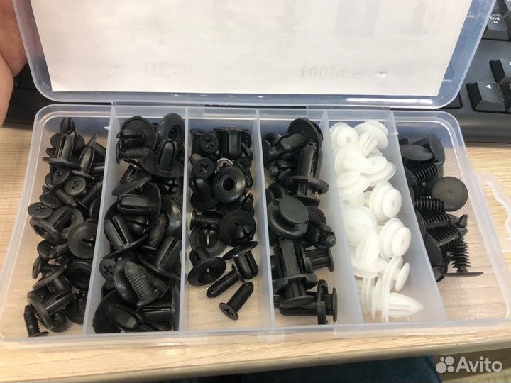 Клипсы автомобильные