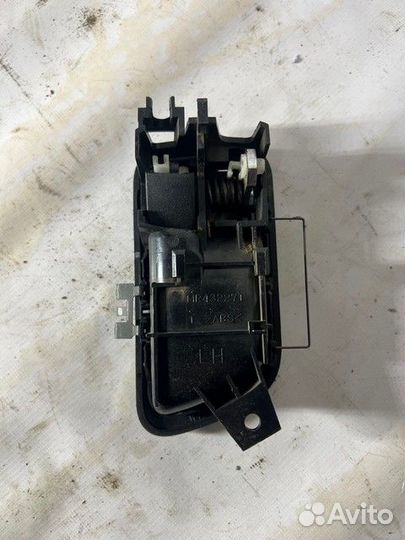 Ручка двери 5716A241XA Mitsubishi Pajero 4