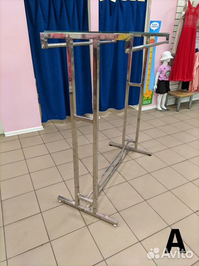 Стеллажи для одежды