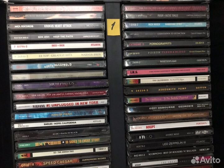 Коллекция лицензионных компакт дисков из США