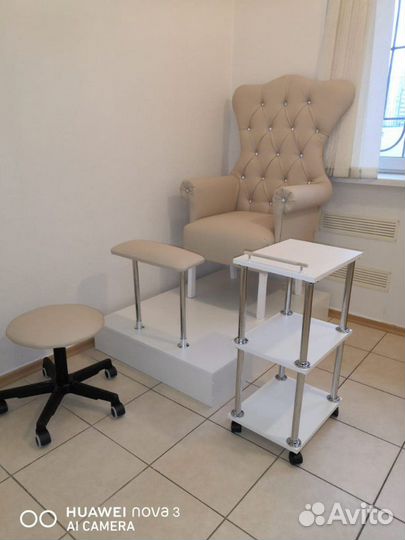 Педикюрное кресло трон
