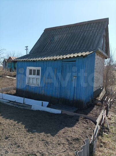 Дача 10 м² на участке 3 сот.