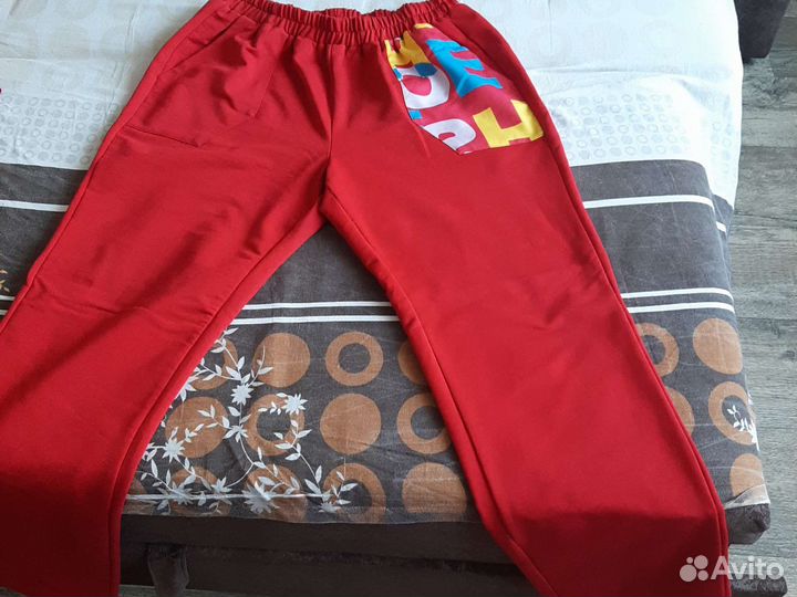 Женский спортивный комтюи