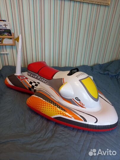 Угрушка надувная для плавания,скутер, intex