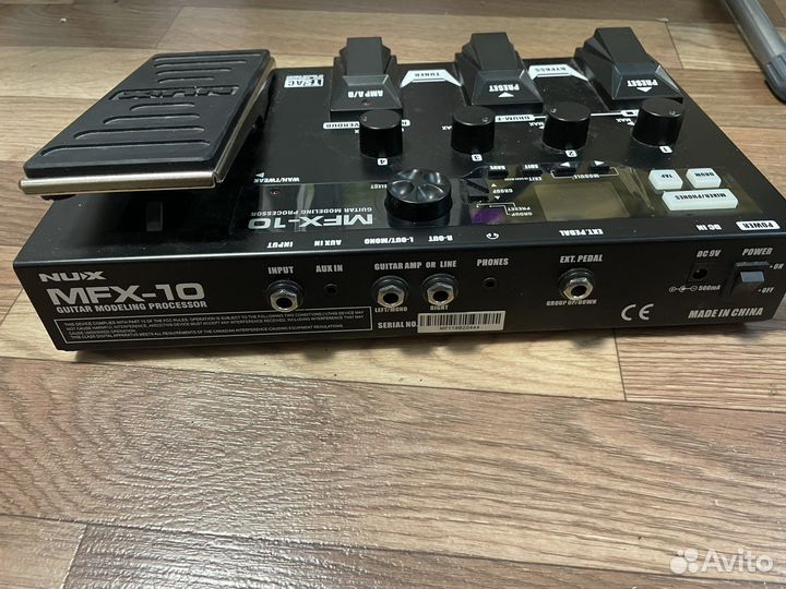 Гитарный процессор эффектов NUX MFX-10